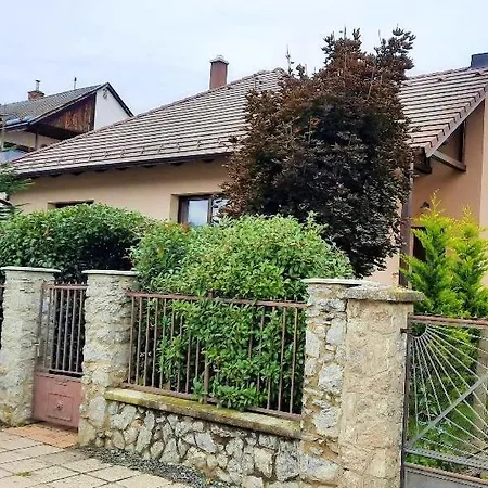 Aranypatak Apartmanhaz Hébergement de vacances *